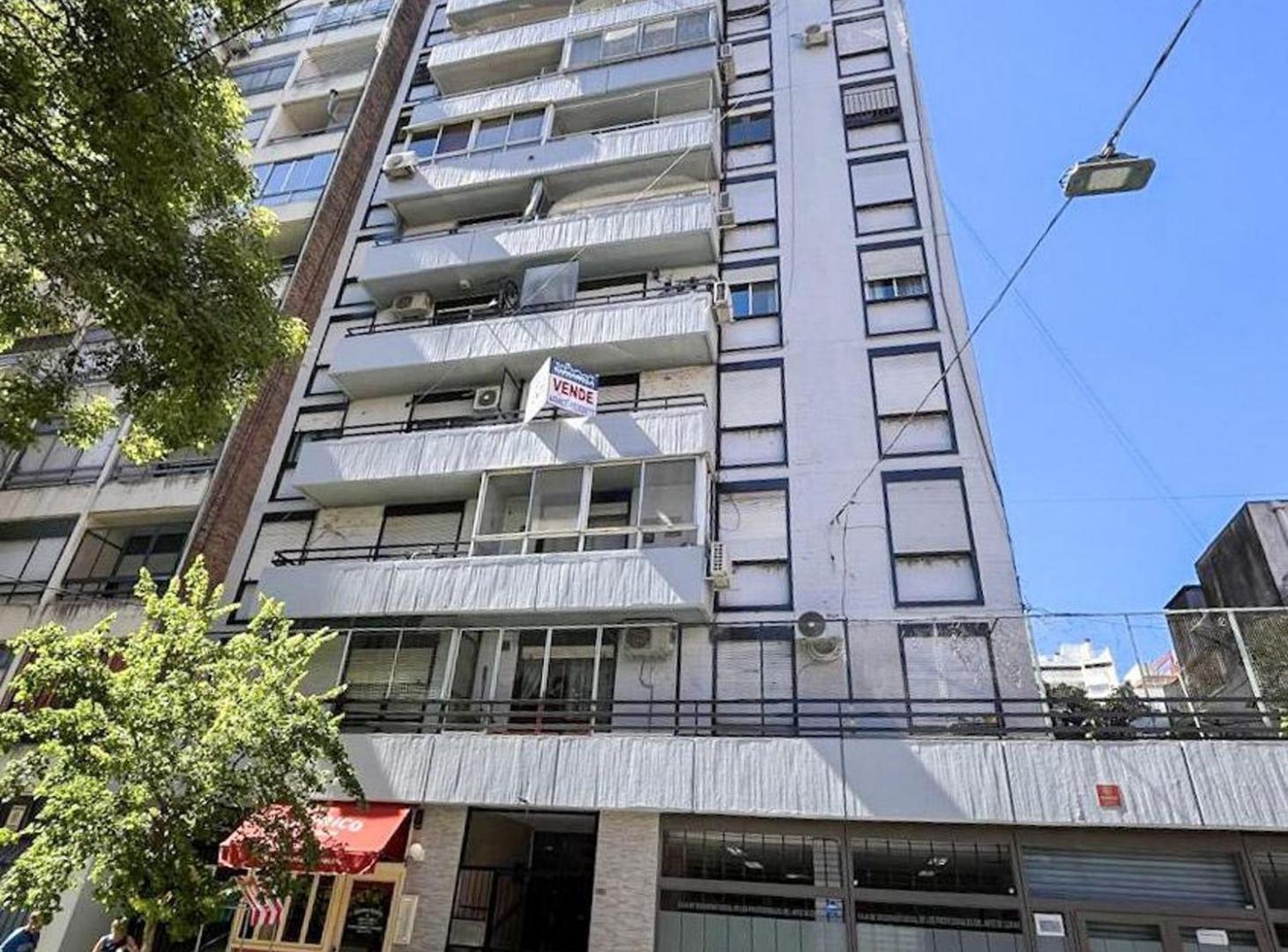 Foto de DEPARTAMENTO EN VENTA JUJUY Y OROÑO ROSARIO, imagen 1