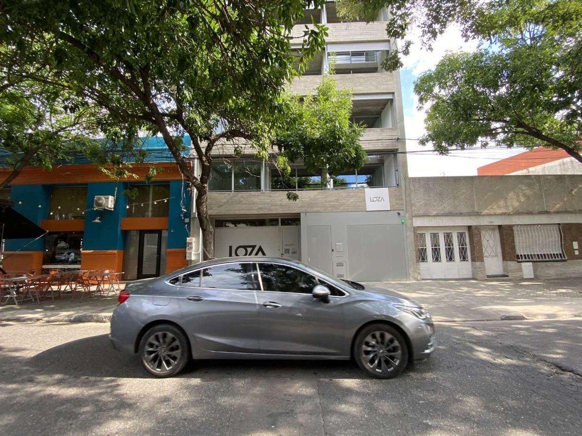 Foto de COCHERA EN VENTA BARRIO ABASTO PORTON ELECTRICO, imagen 5