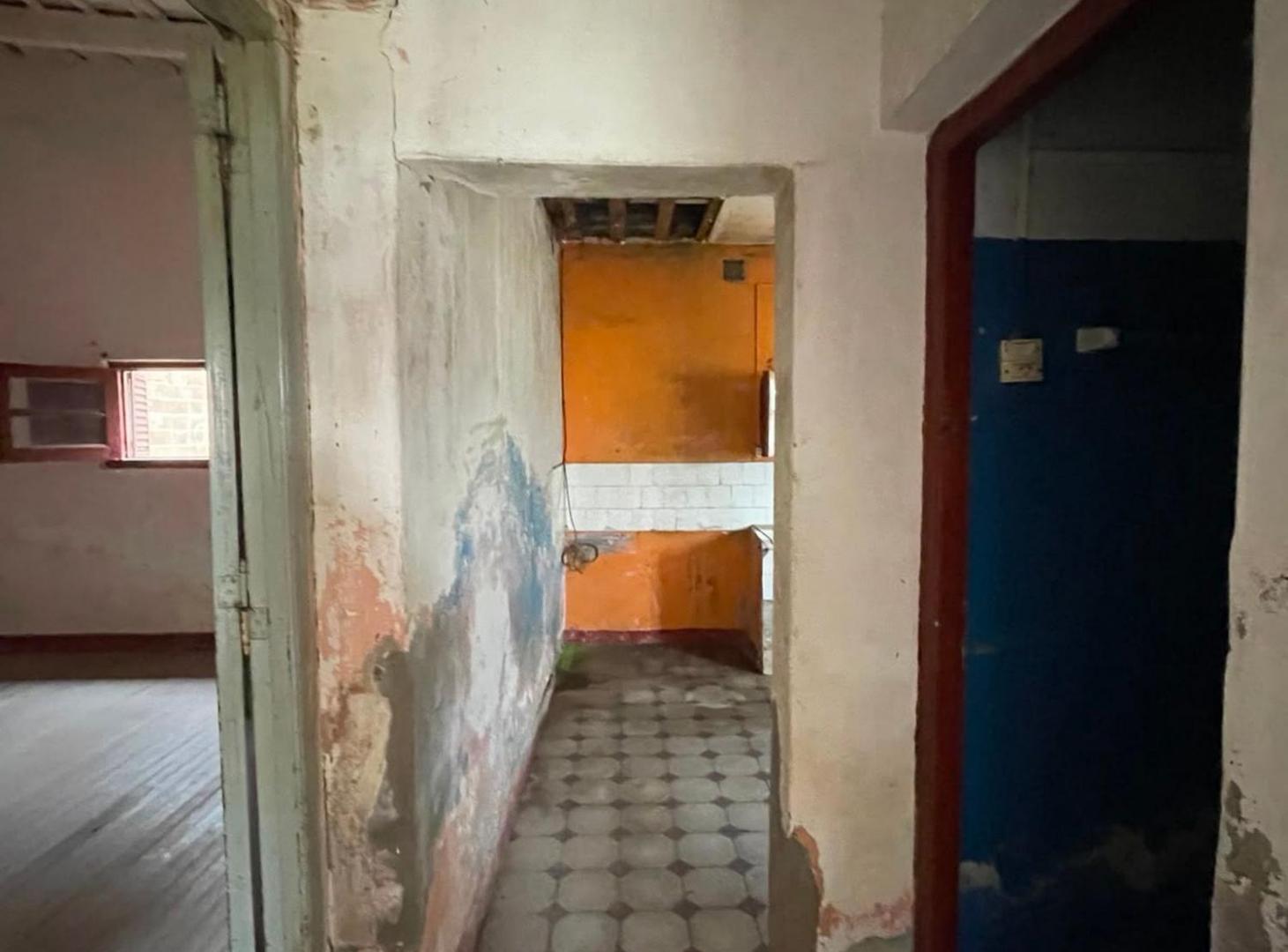 Foto de VENTA TERRENO CON PROPIEDAD A REFACCIONAR, imagen 4