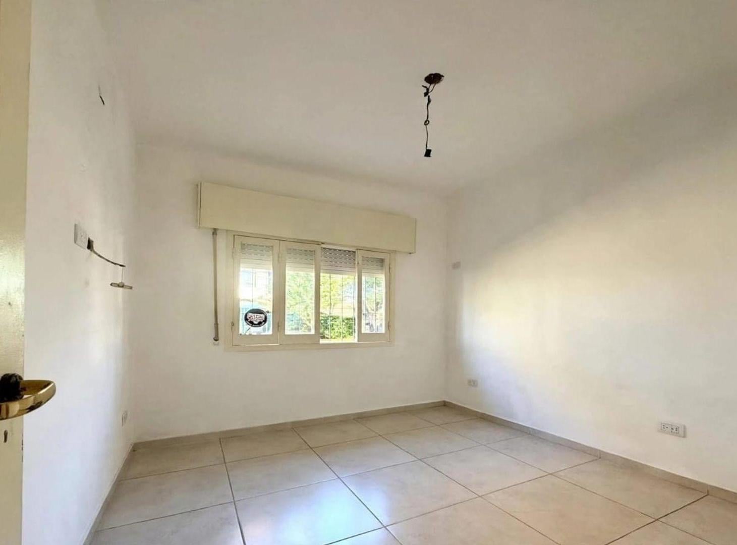 Foto de VENTA DE CASA DE 2 DORMITORIOS EN FISHERTON, imagen 3