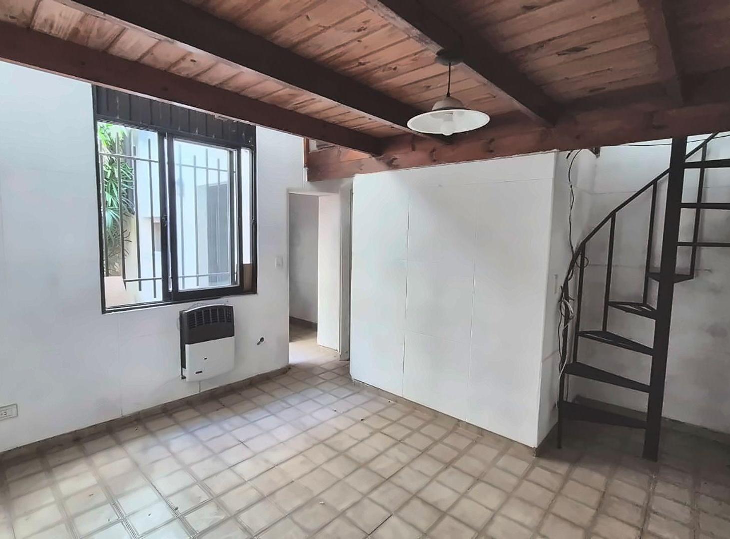 Foto de PH EN VENTA ITALIA 700 1 DORMITORIO PATIO TERRAZA, imagen 3