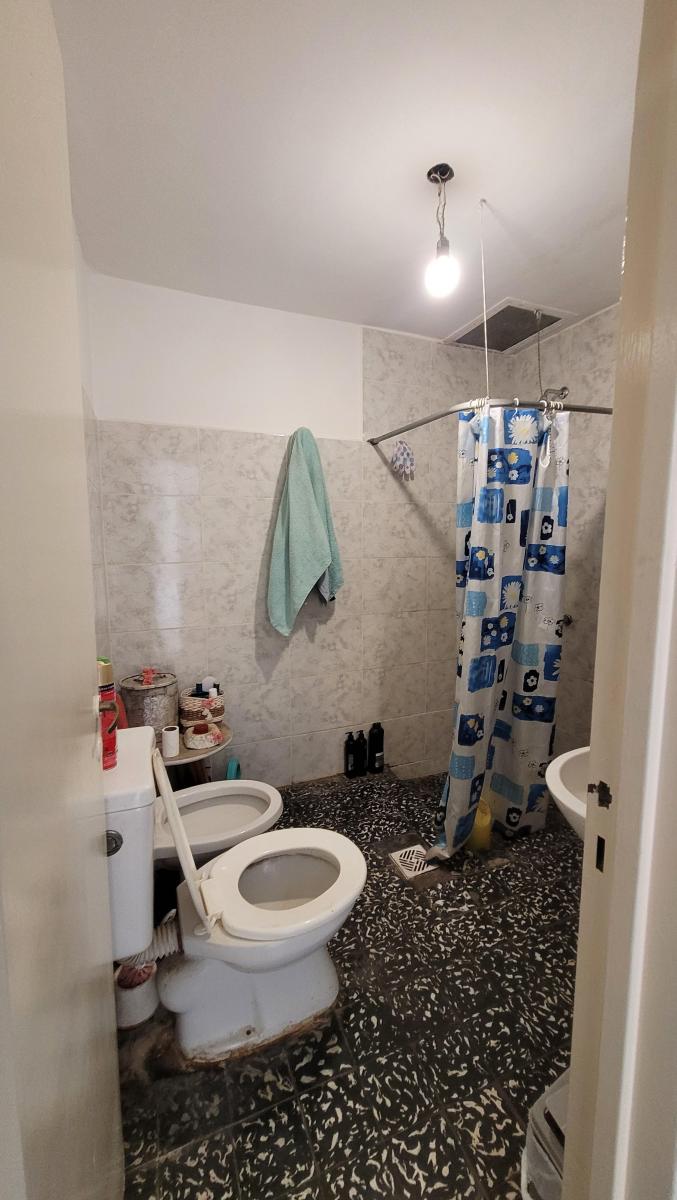 Venta de Casa en Calle Chacabuco a m Paso de Los Andes y Derqui 3