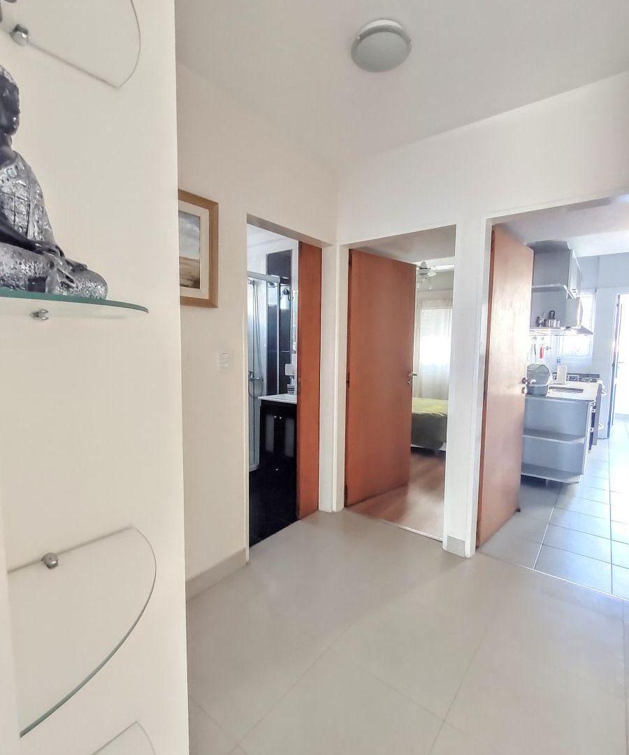 Foto de PISO 3 AMBIENTES AMPLIO CON BALCÓN TERRAZA, LAVADERO/ESCRITORIO/COMEDOR, imagen 4