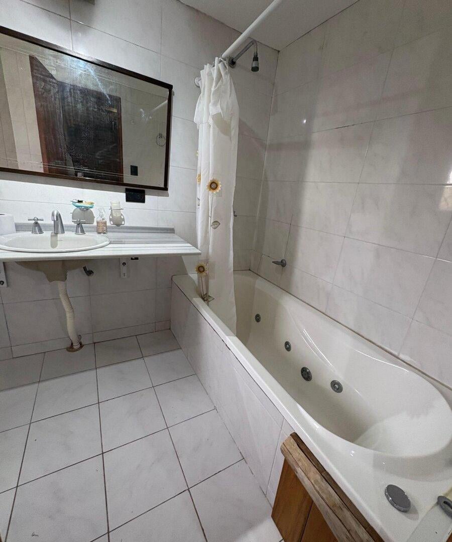 Foto de ROLDAN- CASA EN ALQUILER - BARRIO SANTA TERESA- AMUEBLADA, imagen 2