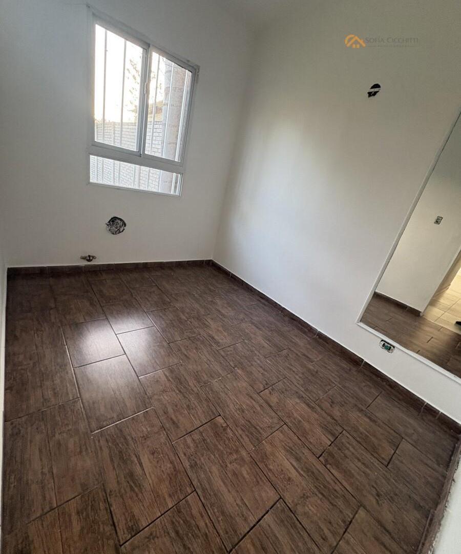 Foto de ROLDAN - CASA EN VENTA -CASCO CENTRICO - 2 DORMITORIOS, imagen 1