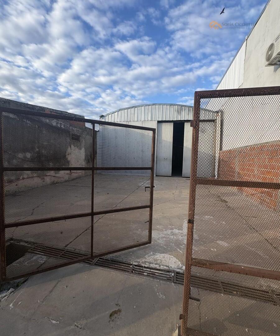 Foto de EN VENTA GALPON ROLDAN - ZONA CÉNTRICA, imagen 2