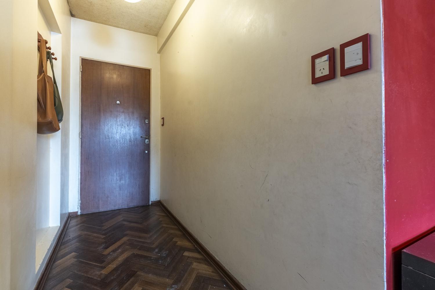 VENTA DEPARTAMENTO DE 4 AMBIENTES CON BALCON EN ALMAGRO