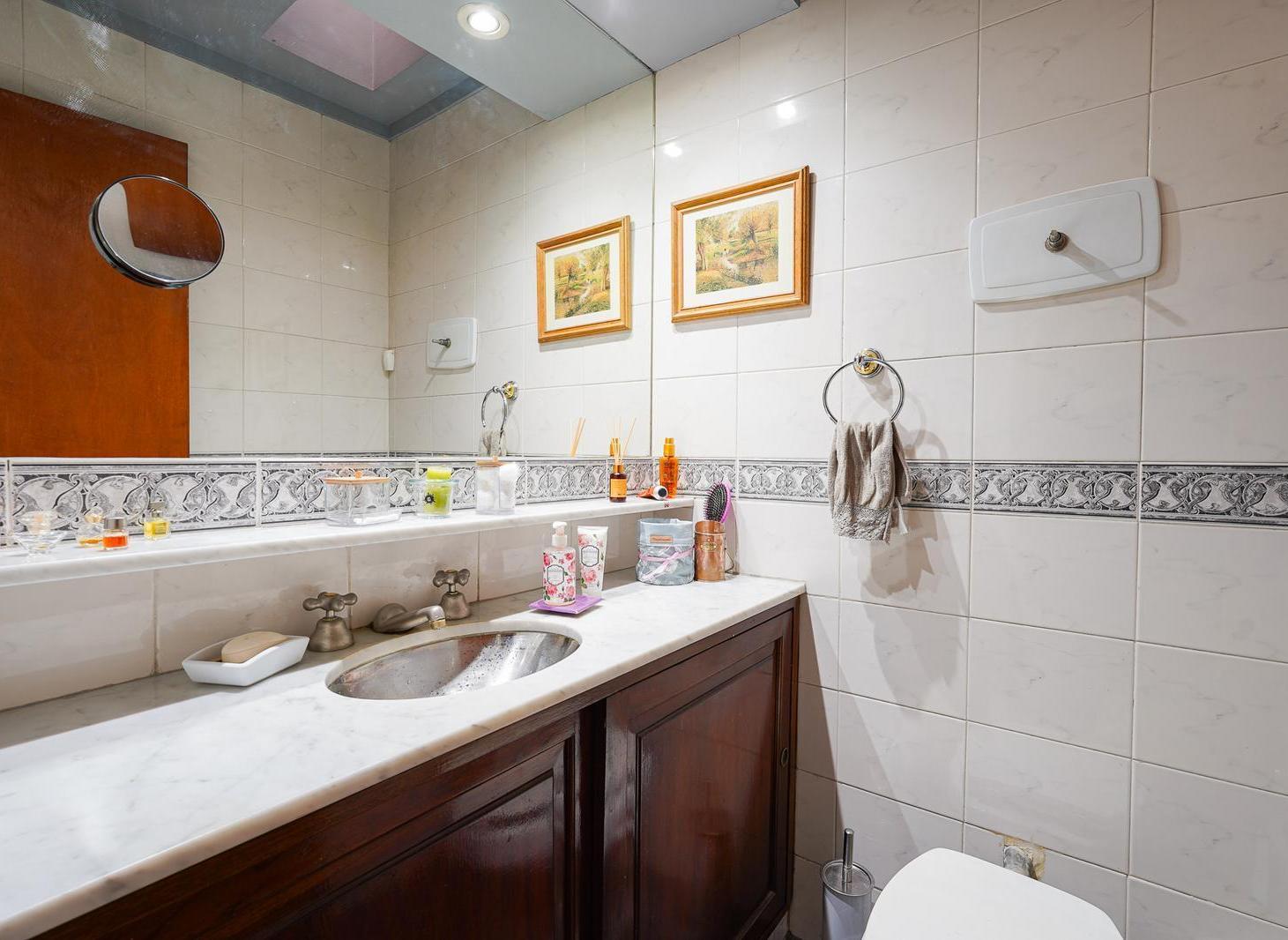 Foto de VENTA DUPLEX CON COCHERA EN PARQUE CHACABUCO, imagen 3