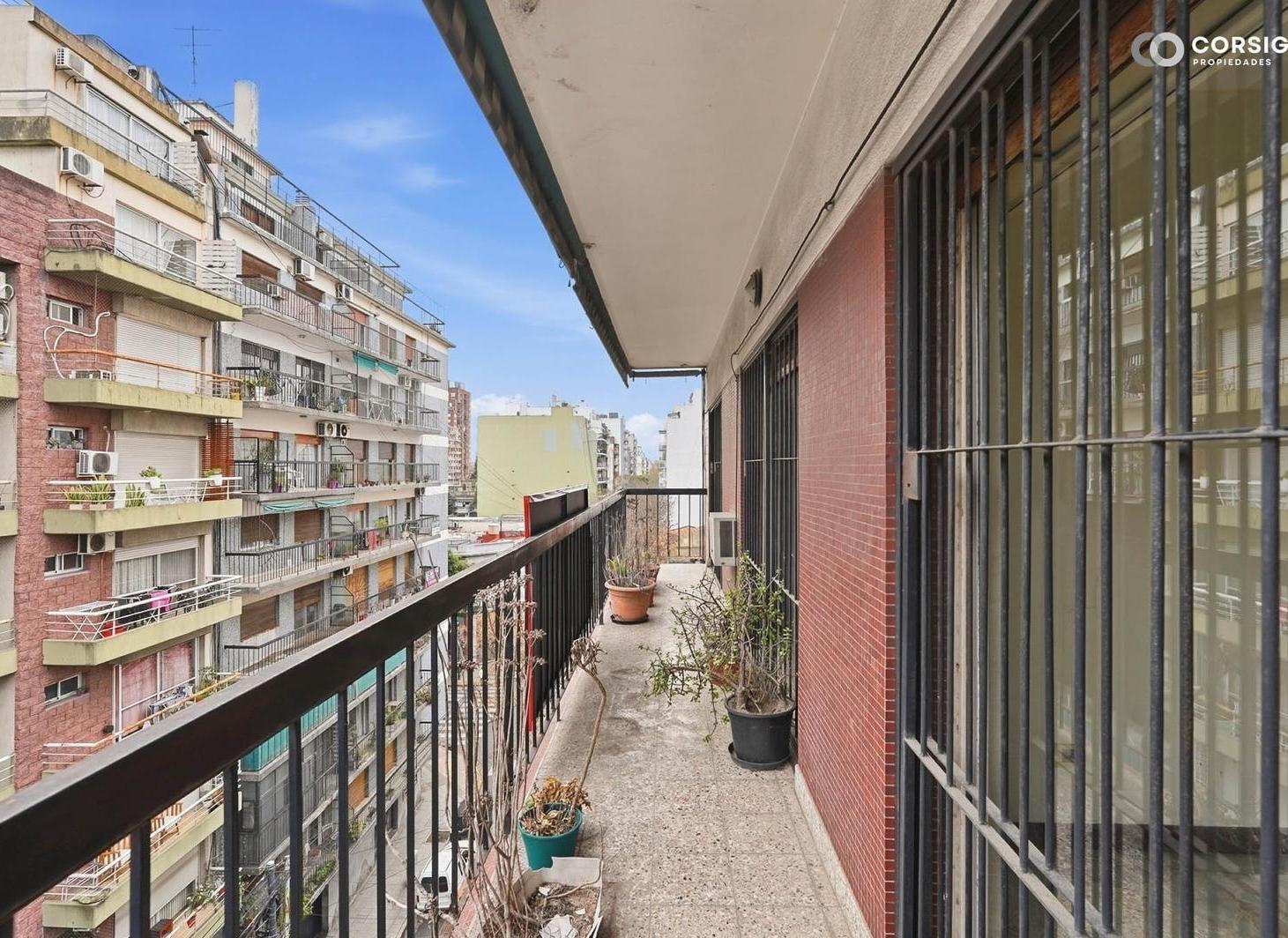 Foto de Venta departamento de 4 ambientes con dependencia en Flores, imagen 2