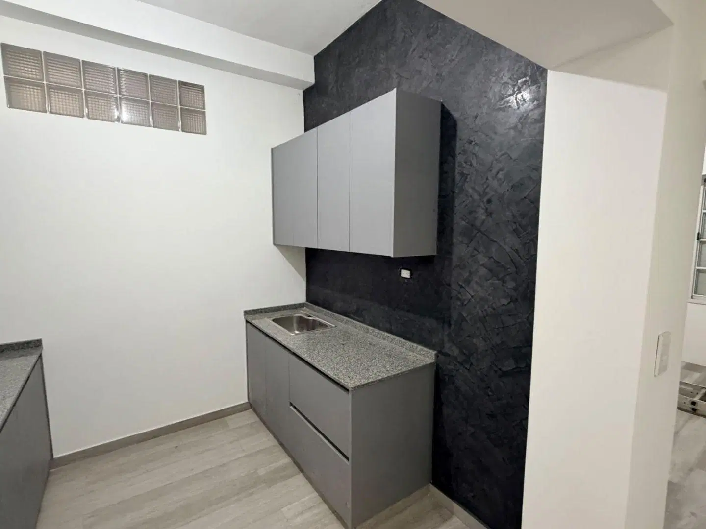 PH 4 ambientes totalmente renovada, sin expensas 2