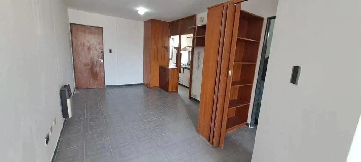 VENDO DEPTO. 1 DORMI C BALCON EN B CENTRO 3