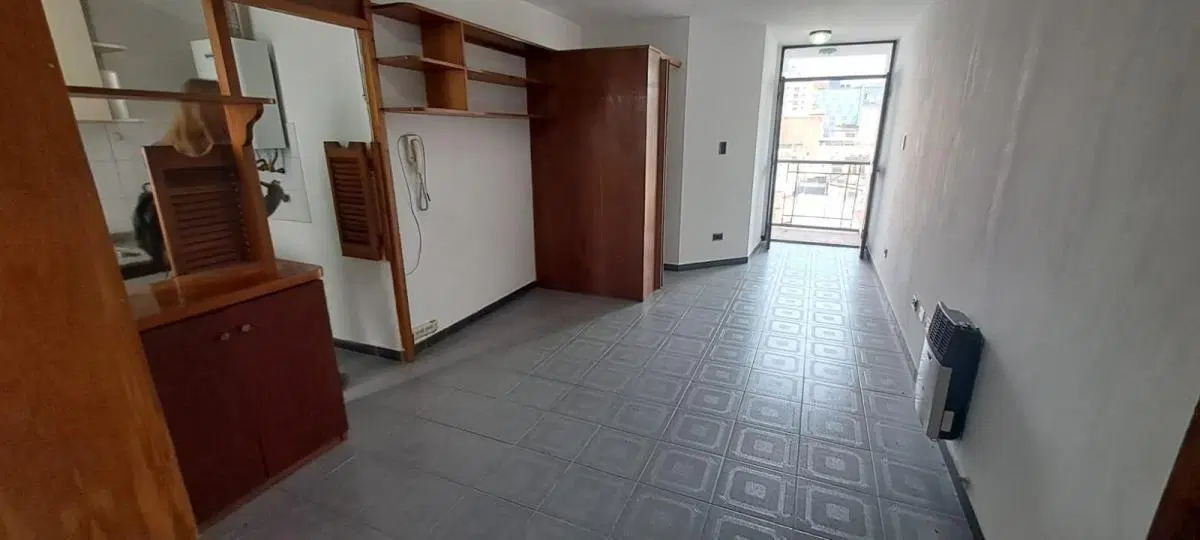 VENDO DEPTO. 1 DORMI C BALCON EN B CENTRO 8