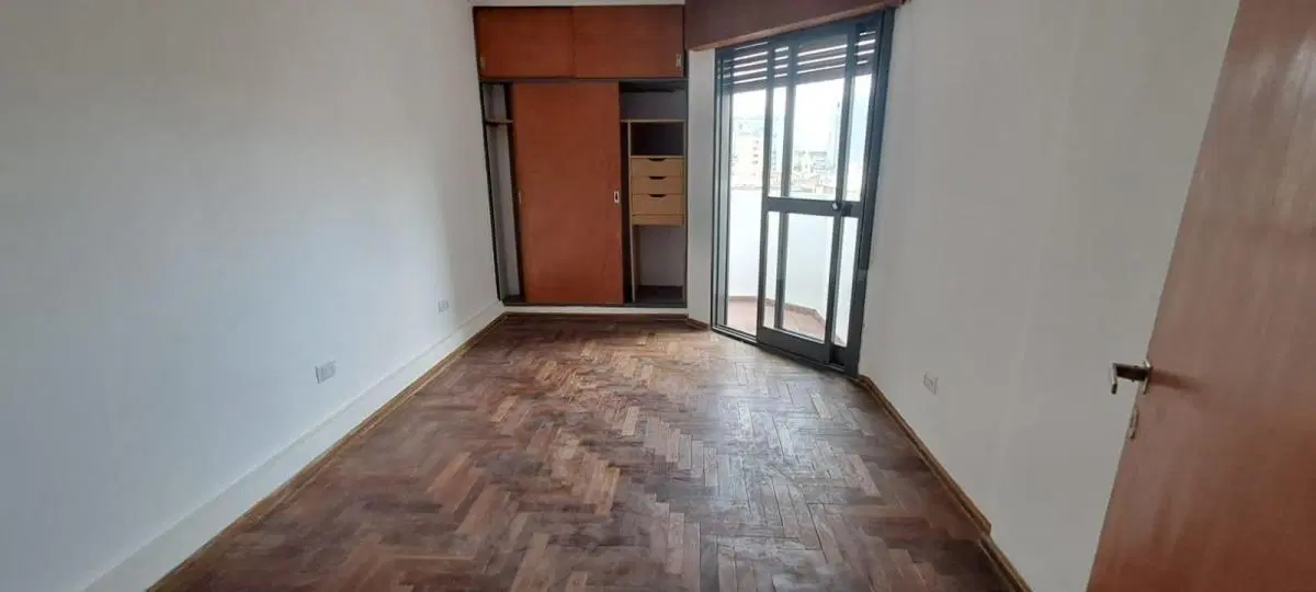 VENDO DEPTO. 1 DORMI C BALCON EN B CENTRO 5