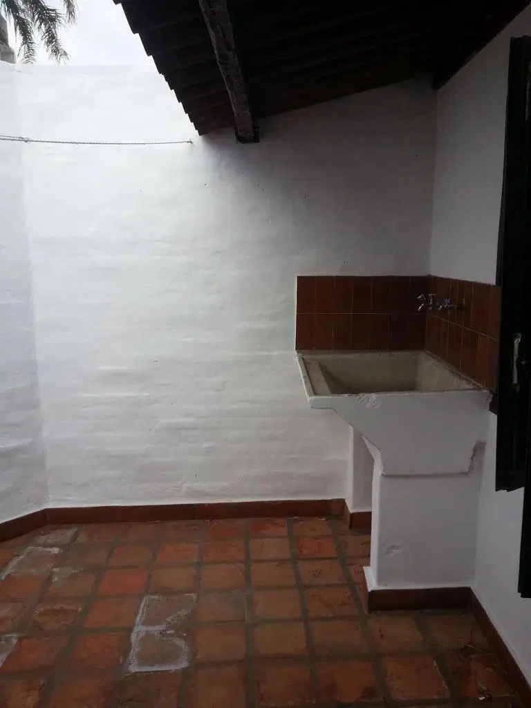 ALQUILO CASA 2 DORMITORIOS - PATIO - GRANJA DE FUNES 3