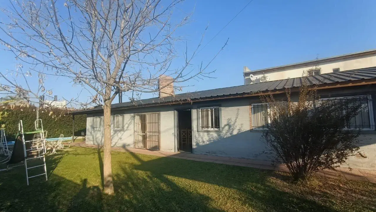Venta Casa 3 dormitorios - Piscina 2