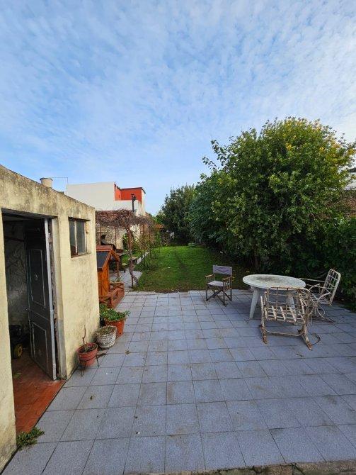 Casa de 3 Ambientes Sobre Amplio Lote 2