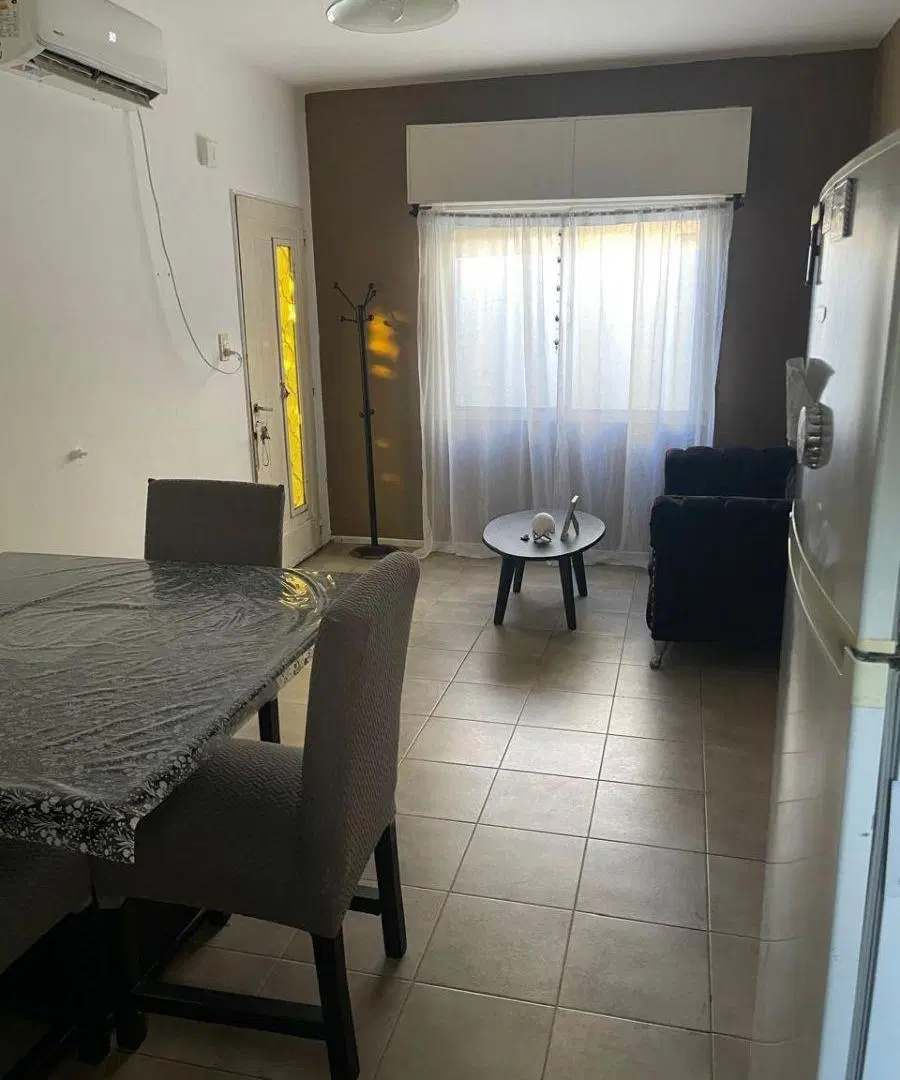 Muy lindo dpto. interno de 3 ambientes con jardín - Banfield Oeste 4