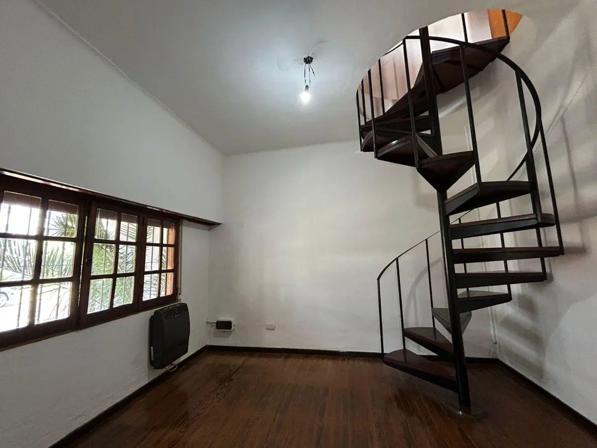 VENTA - Excelente Chalet 2 dormitorios mas playroom o tercer habitacion - PERMUTA/FINANCIA 8