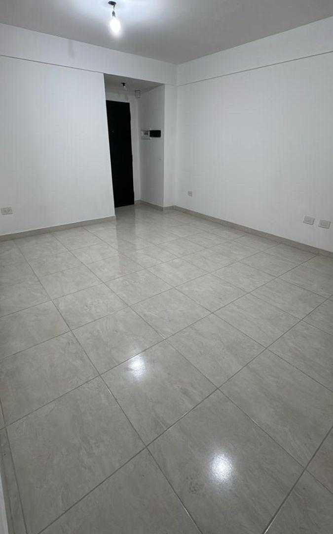 Foto de A Estrenar!!! Hermoso Dpto. 2 Ambientes Con Cochera En Lanús Este, imagen 2