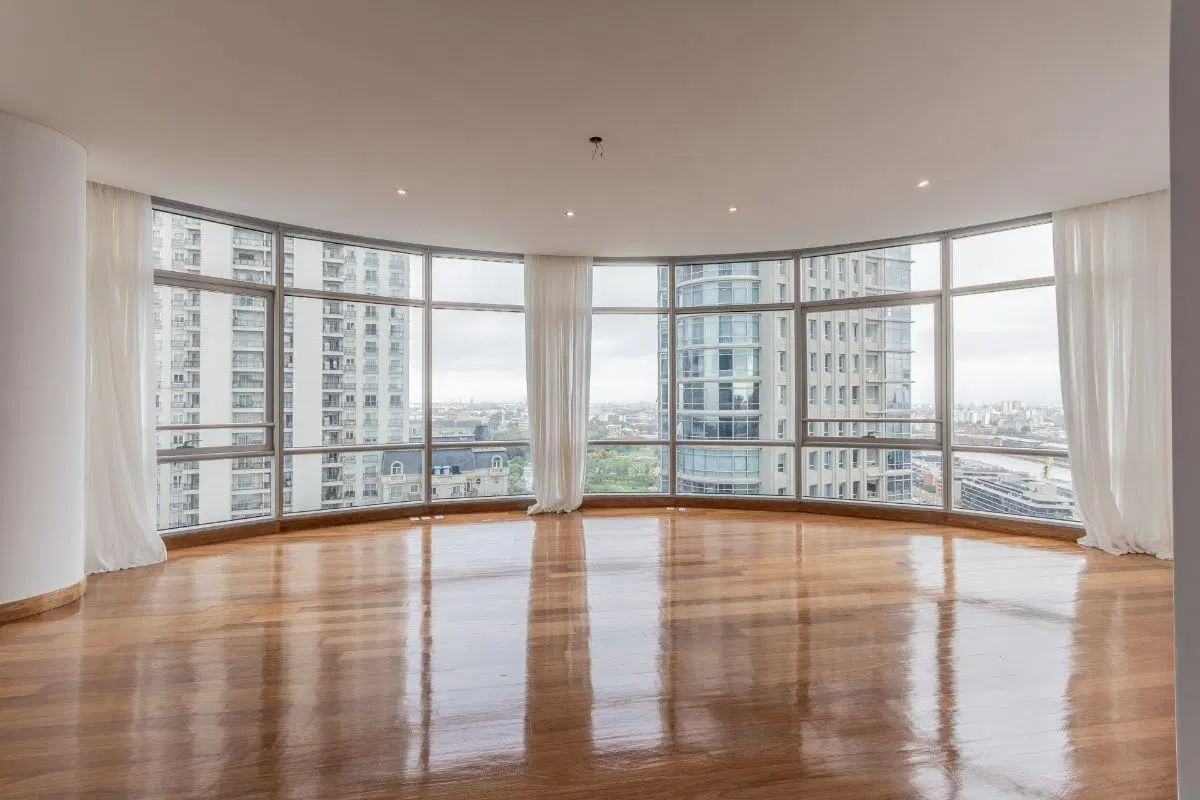 Alquiler tres ambientes balcón cochera baulera vista ciudad - piso 22 Mulieris Puerto Madero 2