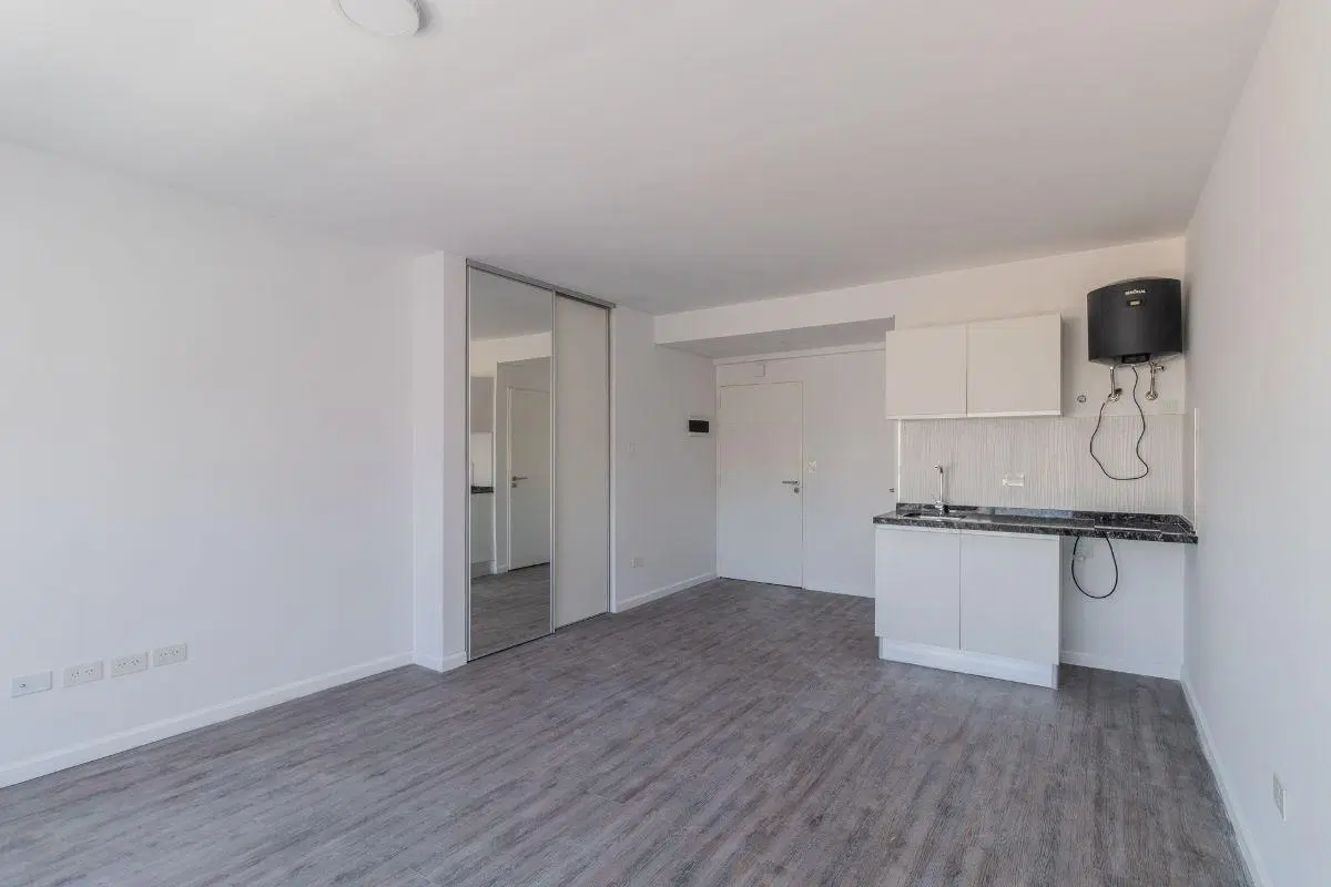 Venta departamento a estrenar piso 5 apto profesional y apto temporario Monserrat 3