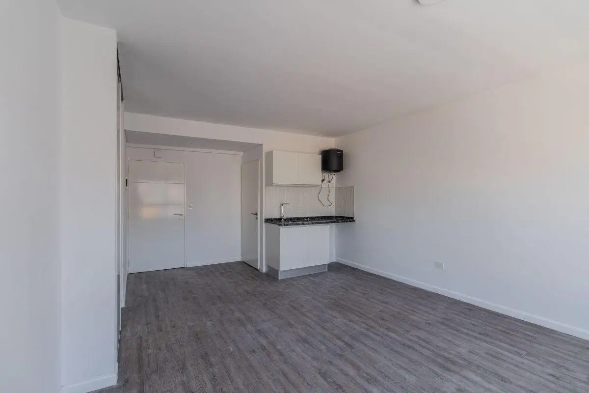 Venta departamento a estrenar piso 5 apto profesional y apto temporario Monserrat 5