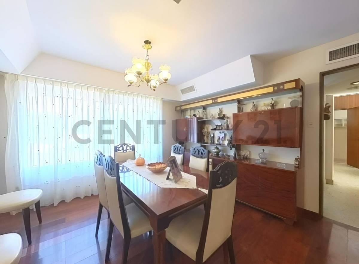 Venta de Casa Chalet de 5 Ambientes en Villa Pueyrredón, Cap 3