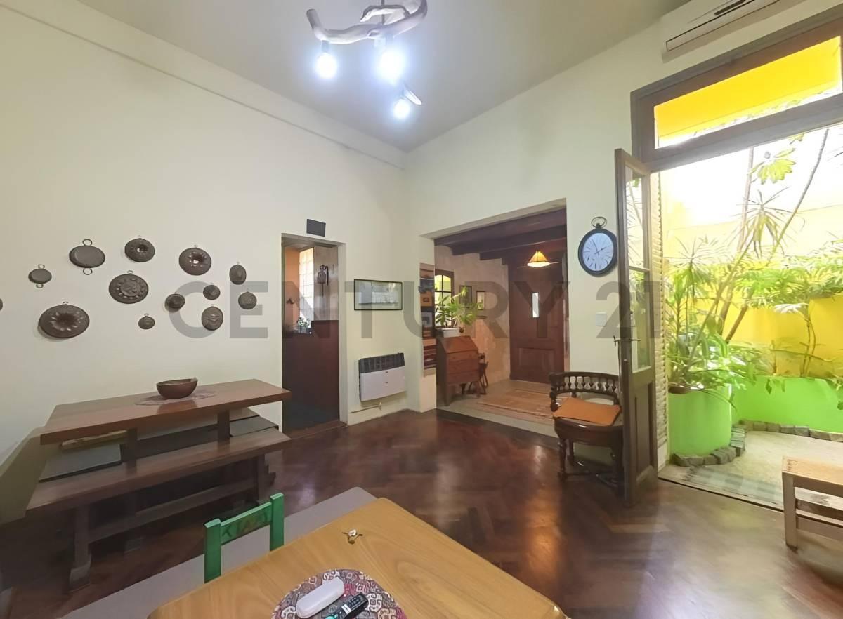 Foto de Venta PH 4 ambientes en Villa Urquiza – Terraza, 2 patios, sin expensas, imagen 3