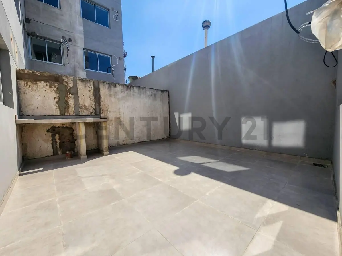 VENTA DEPARTAMENTO DOS AMB CON PATIO | ZONA BARRIO NAON 3