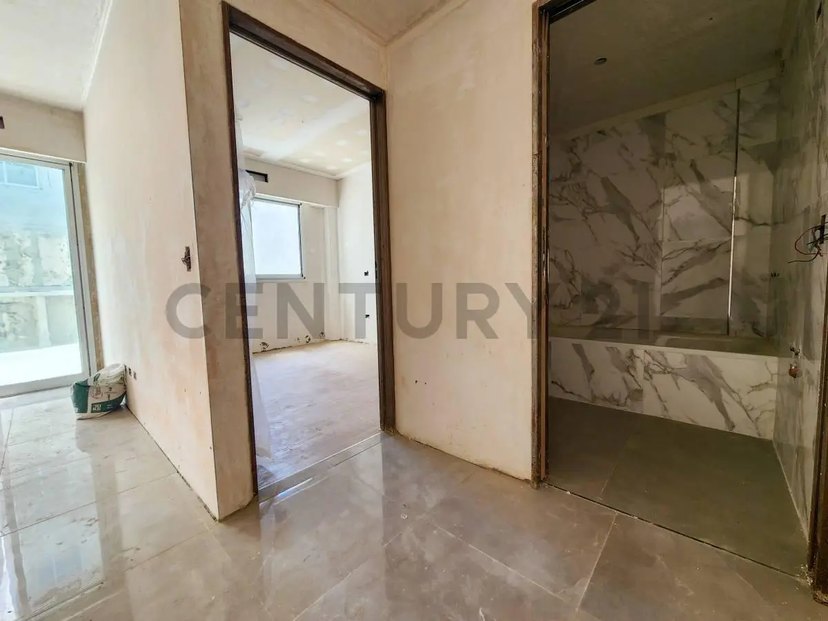 VENTA DEPARTAMENTO DOS AMB CON PATIO | ZONA BARRIO NAON 5