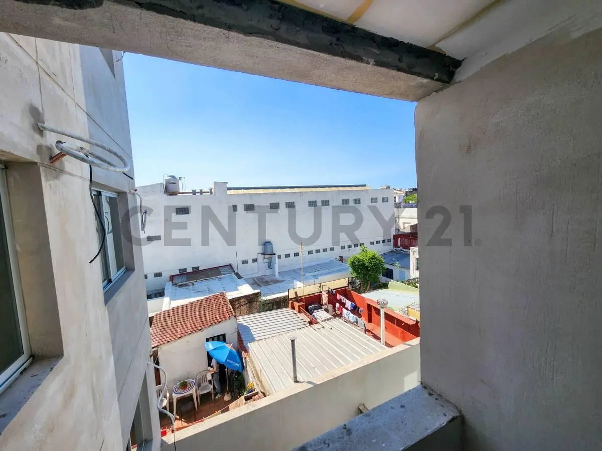VENTA DEPARTAMENTO DOS AMB CON BALCON | ZONA BARRIO NAON 3