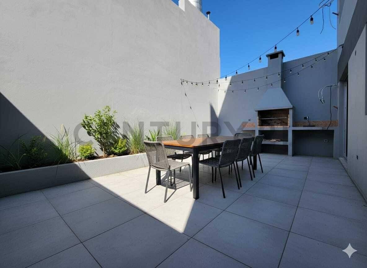VENTA DEPARTAMENTO DOS AMB CON PATIO | ZONA BARRIO NAON