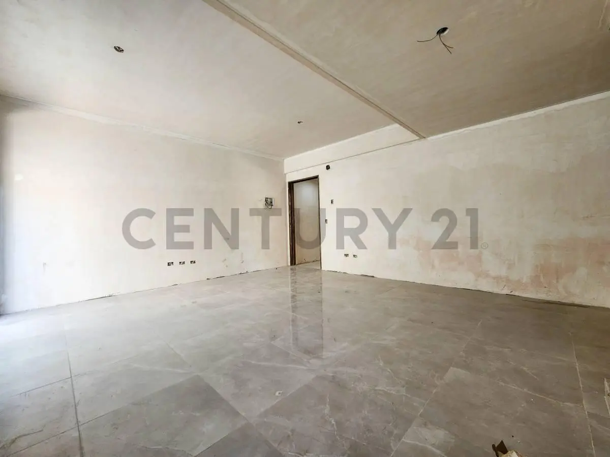 VENTA DEPARTAMENTO DOS AMB CON PATIO | ZONA BARRIO NAON 5