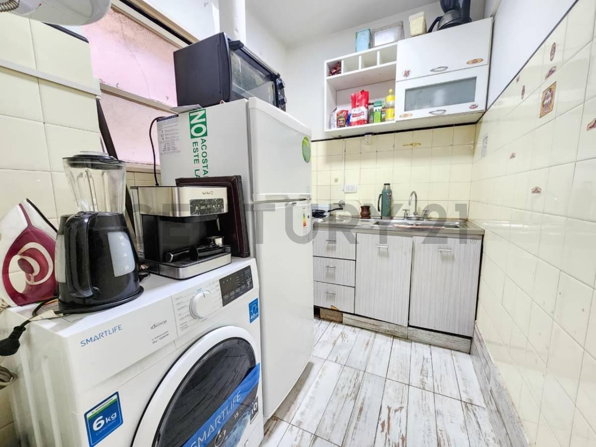 Foto de Departamento 2 Ambientes en Balvanera, Cocina Independiente, Bajas, imagen 1