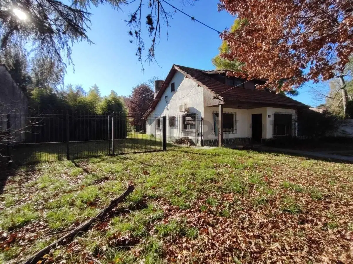 Casa de 5 ambientes en lote propio – Villa Udaondo 4