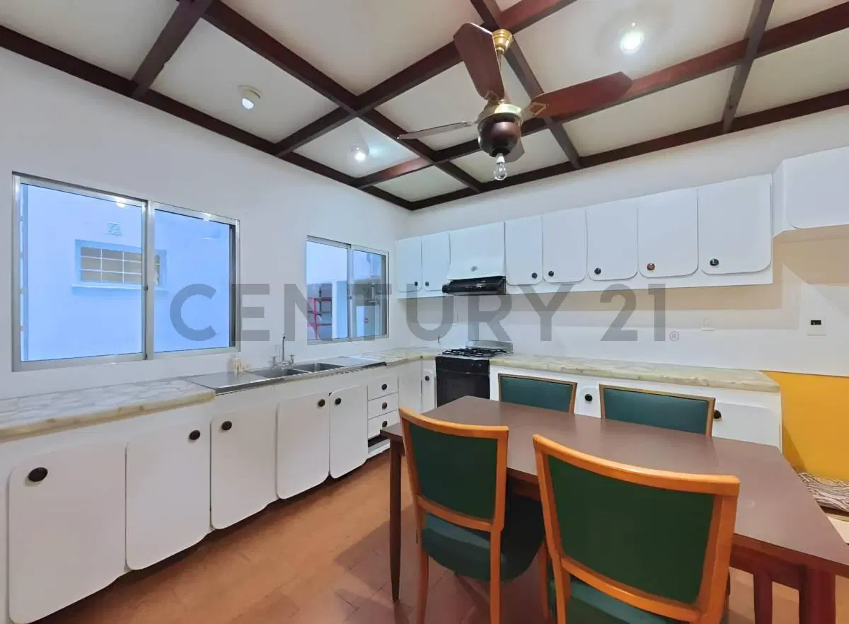 Casa estilo chalet en alquiler – Florida, Vicente López 8