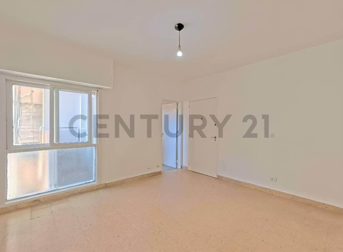 Foto de Venta Departamento de 2 ambientes en Villa Devoto, imagen 1