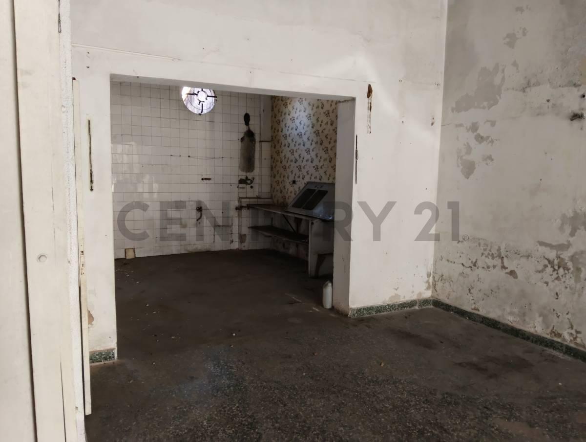 Foto de VENTA LOCAL SAN ISIDRO CON FONDO, imagen 1