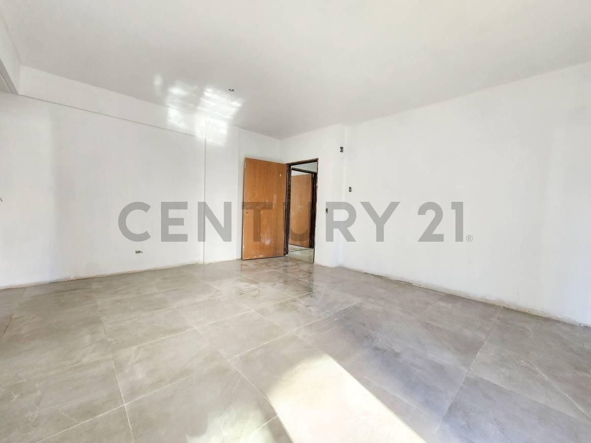 Foto de VENTA DEPARTAMENTO DOS AMB CON PATIO | ZONA BARRIO NAON, imagen 2