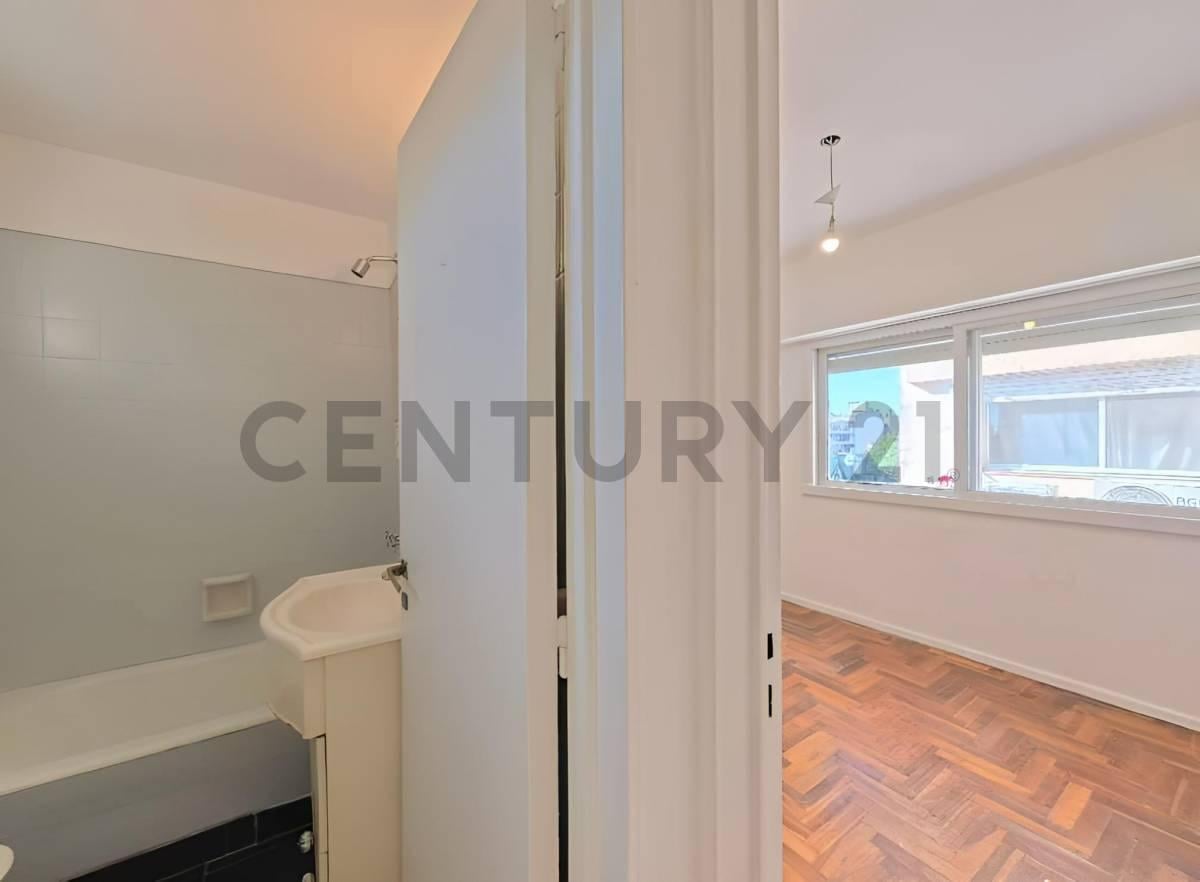 Foto de Venta Departamento de 2 ambientes en Villa Devoto, imagen 3