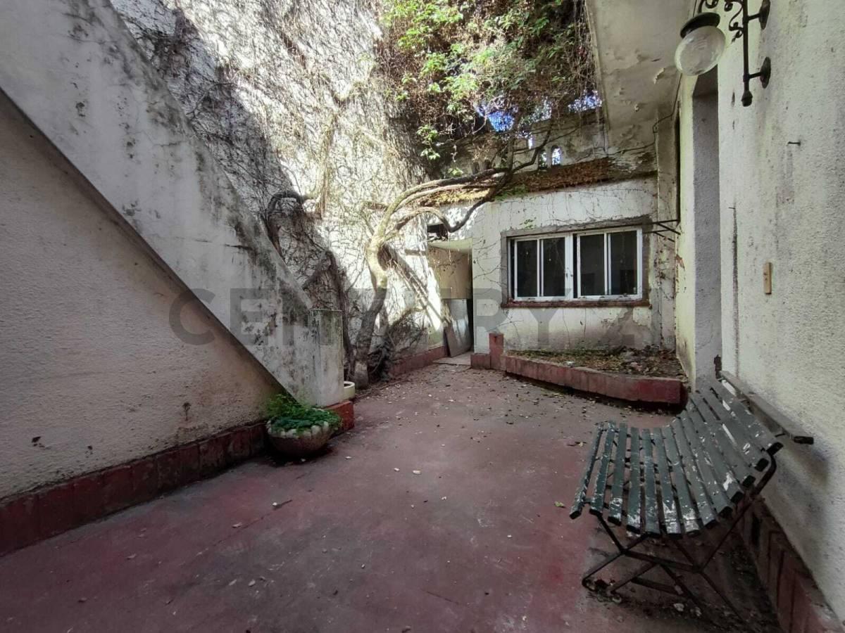 Foto de Casa de 6 ambientes en lote propio – Villa Pueyrredón, imagen 3