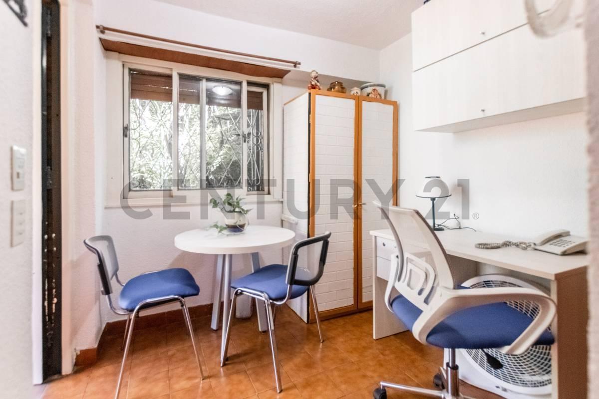 Casa en Venta en Villa Devoto Dos Plantas Av Lincoln 4