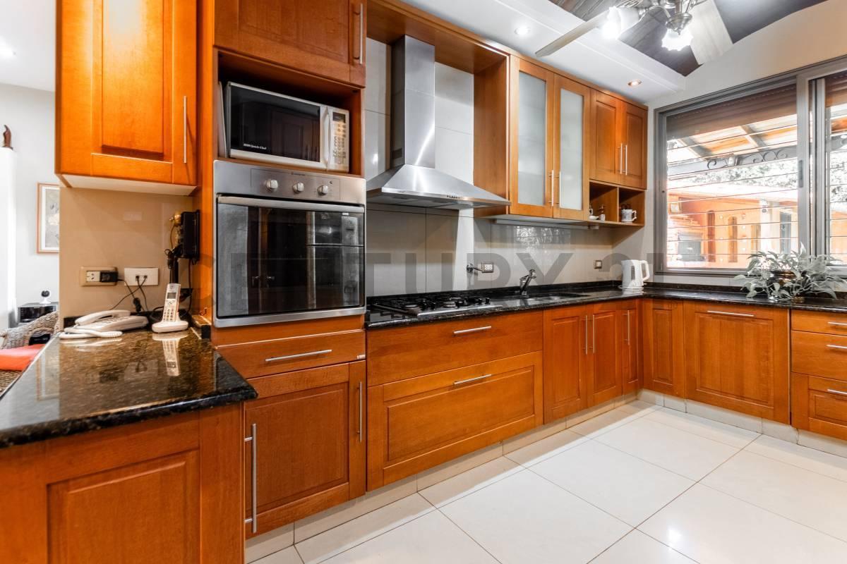 Casa en Venta en Villa Devoto Dos Plantas Av Lincoln 1
