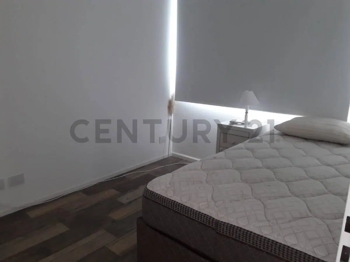 Casa en alquiler de 5 ambientes al agua en Barrio El Cantón Islas – Escobar 5