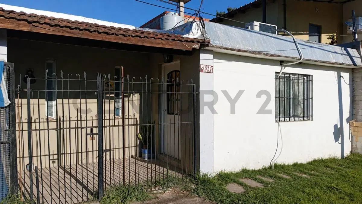 Casa 3 Ambientes en Alquiler – Barrio La Mascota, Benavidez 2