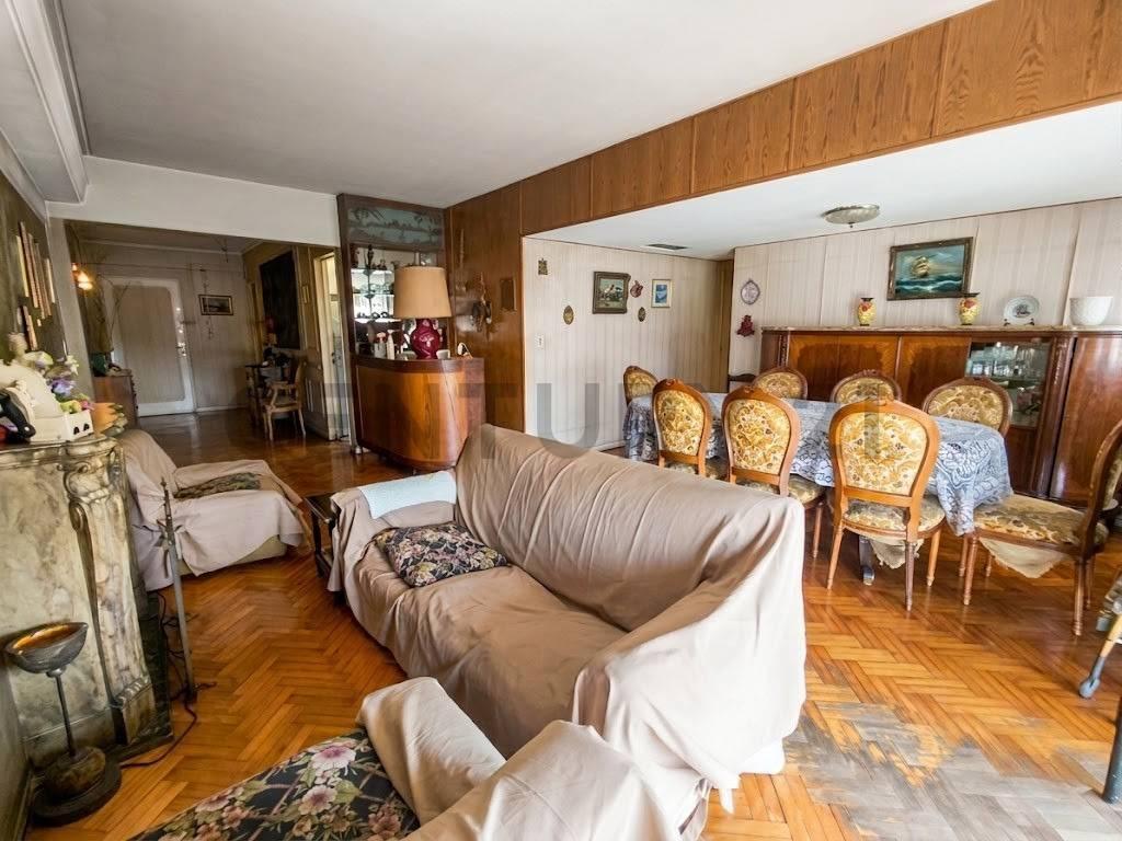 Foto de VENTA DEPARTAMENTO 3 AMBIENTES CON ESCRITORIO ALMAGRO SUR AMPLIO, imagen 2