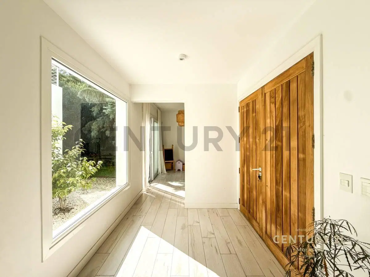 Venta de Casa en Lote al río -Santa Catalina, Villanueva, Tigre, con muelle propio. Orientación Noro 3
