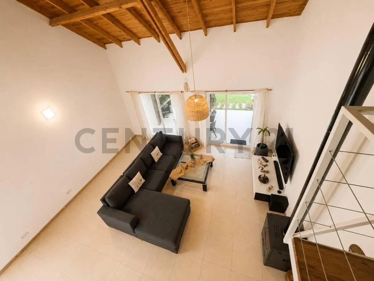 Venta casa barrio San Ramón, Pilar del Este - 5 ambientes 5