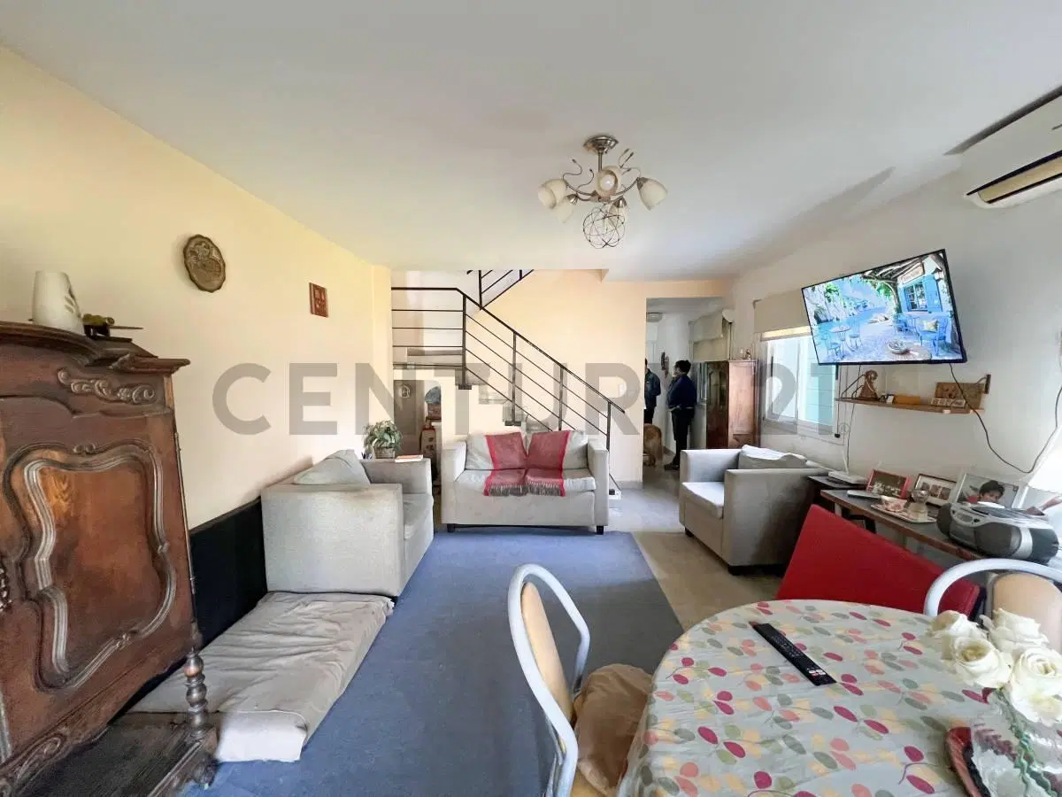 PERMUTA Venta de casa 4 ambientes - General Roddriguez 1