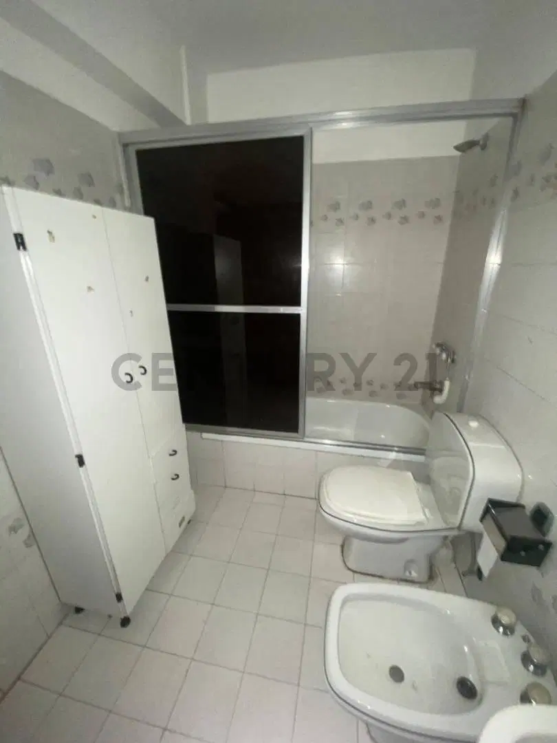 Venta Departamento 4 ambientes con dependencia/escritorio - Caseros, Tres de Febrero. 5
